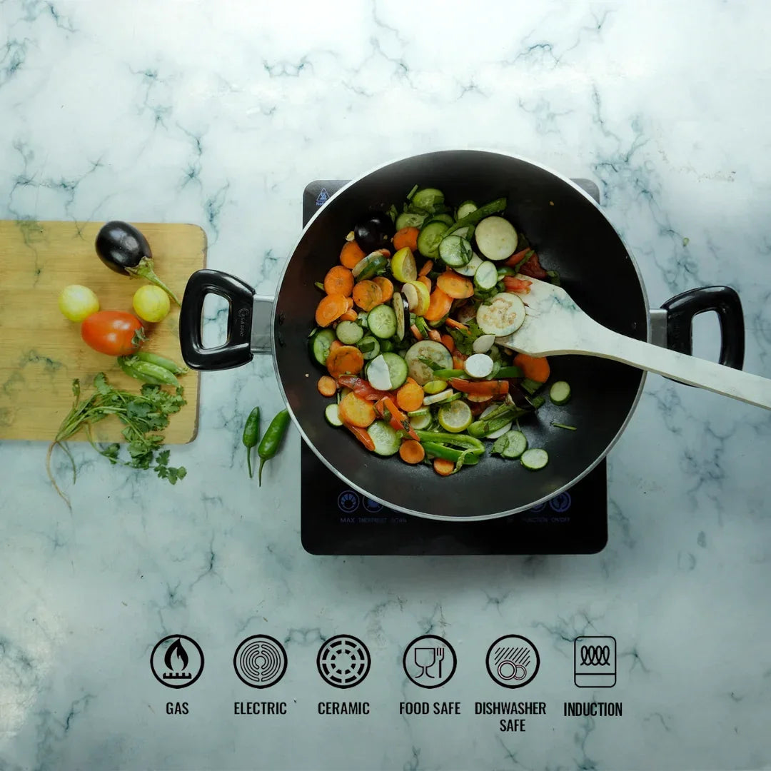 Klassic Non Stick Cooking Pot - Durable Non-Stick Coating - Suitable for All Stoves | Dishwasher Safe & Easy to Clean - Klassic Kitchenware UK